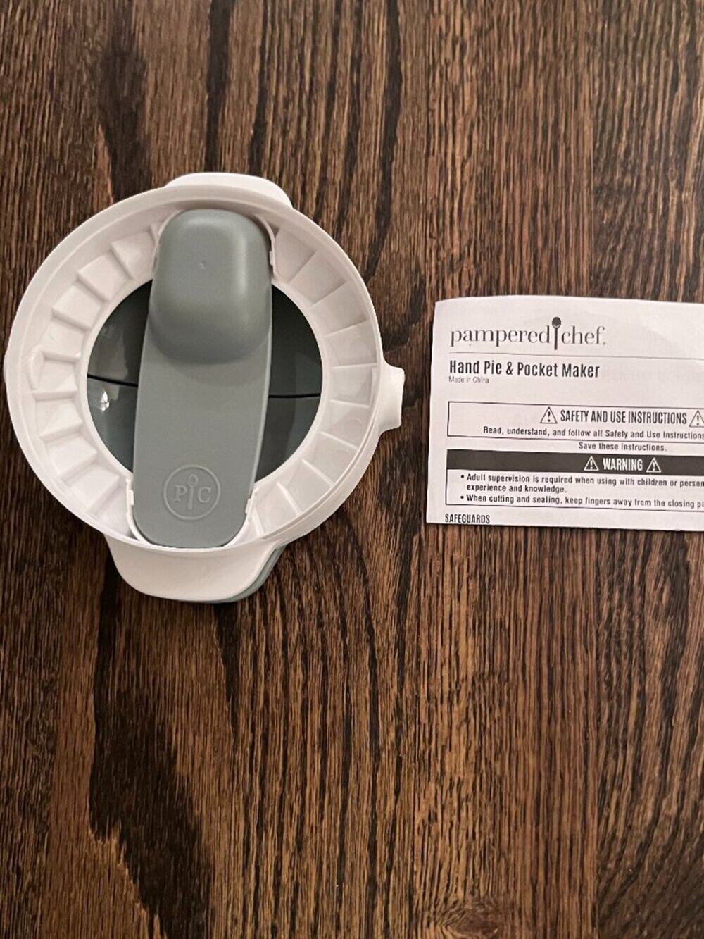 Pampered Chef Hand Pie & Pocket Maker (#100601) - New w/Product Insert